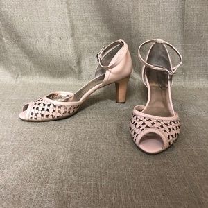 Etienne Aigner Ciara Pump Pink 8 1/2 M Heel Shoe